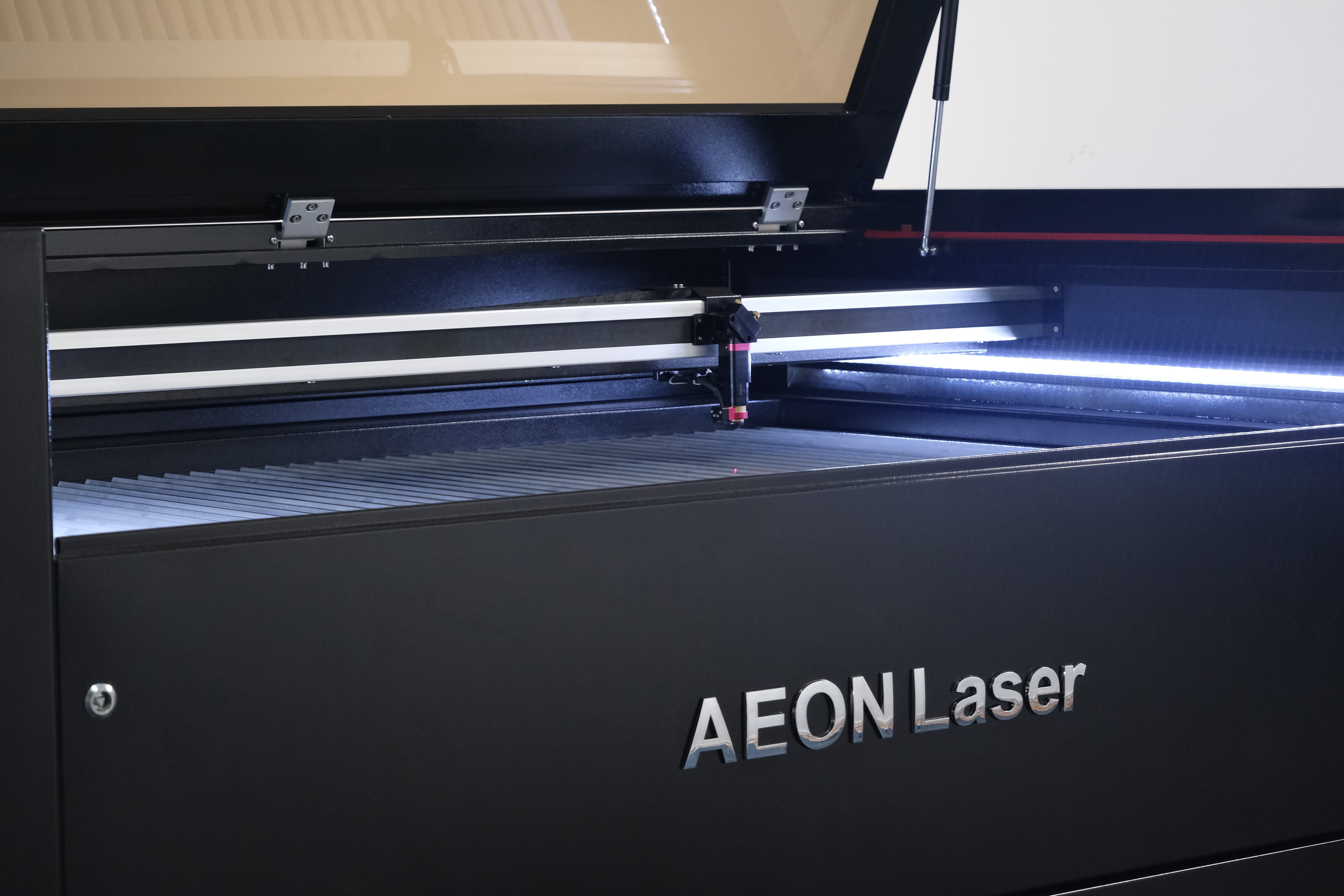Super NOVA - AEON Laser_1:n paras laserkaiverruskone 2022